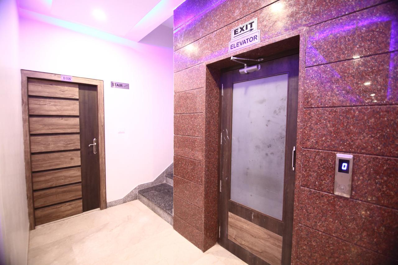 Regal Hotel And Restaurant Матхура Экстерьер фото
